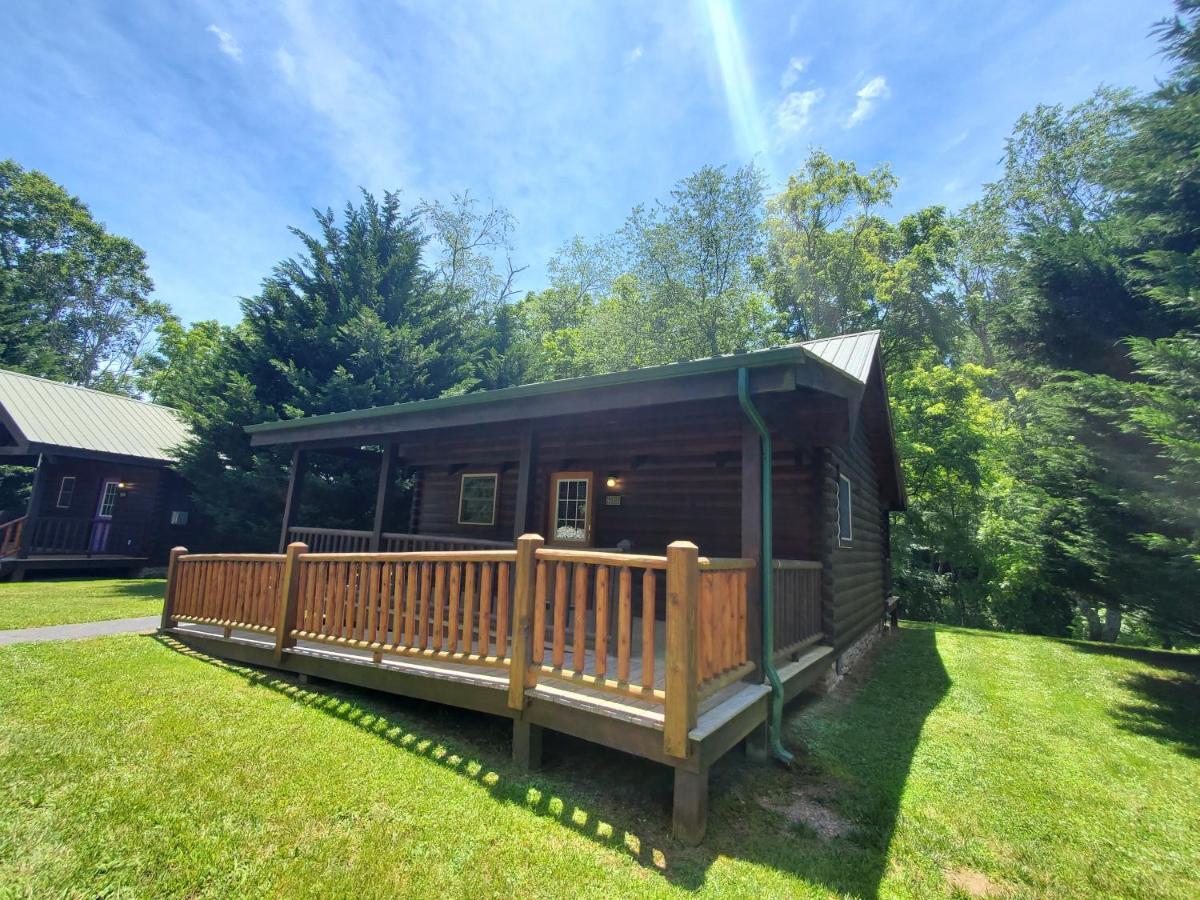 New River Trail Cabins Galax ภายนอก รูปภาพ