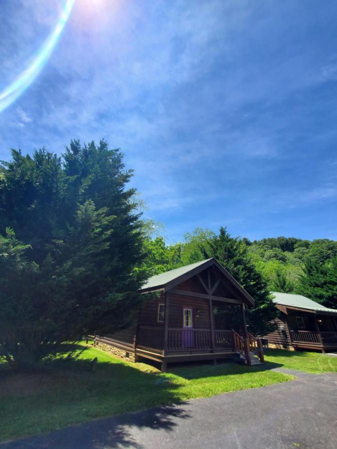New River Trail Cabins Galax ภายนอก รูปภาพ