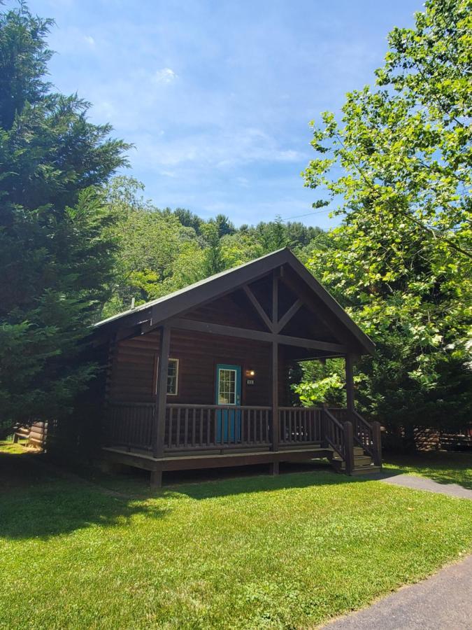 New River Trail Cabins Galax ภายนอก รูปภาพ